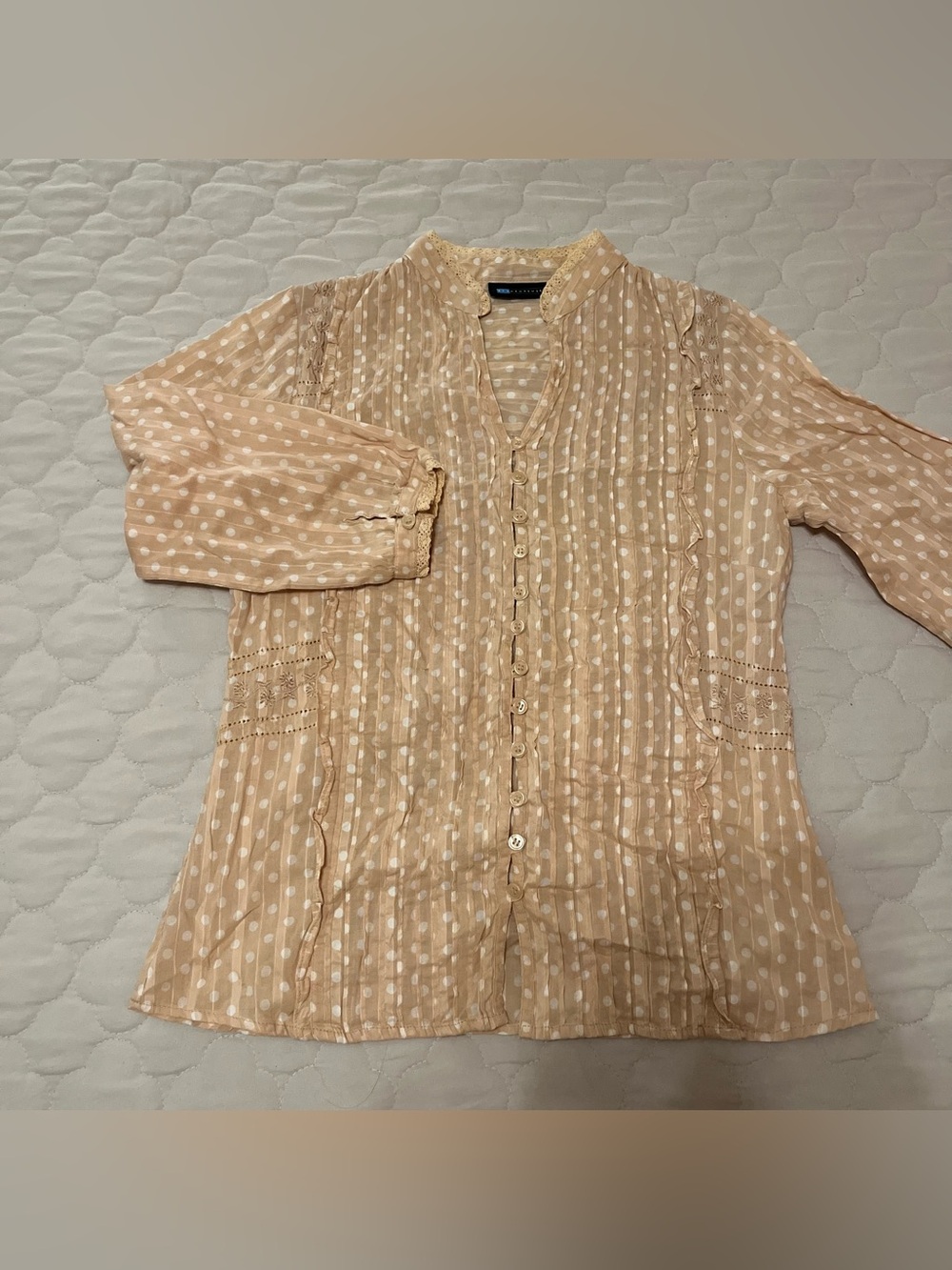 Vintage 90s Y2K Relativity Tan Apricot Polka Dot Button Front Top
